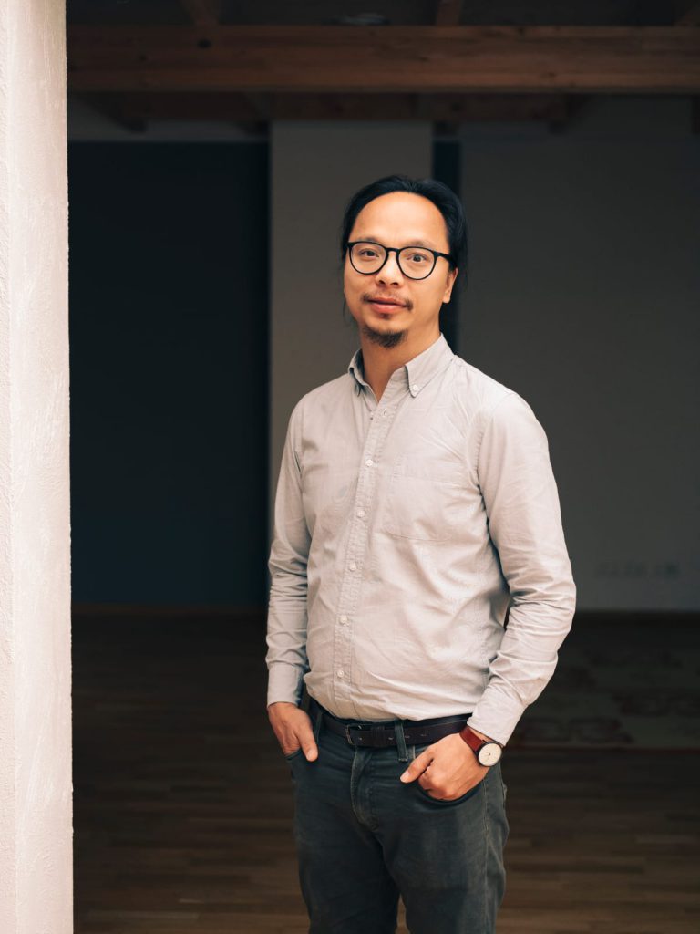 Trung Hoàng Lê